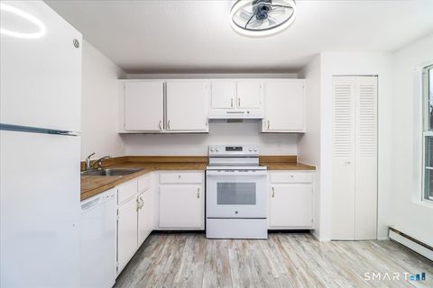 Tiny photo for 40 Heather Ridge, Shelton, CT 06480 (MLS # 24146500)