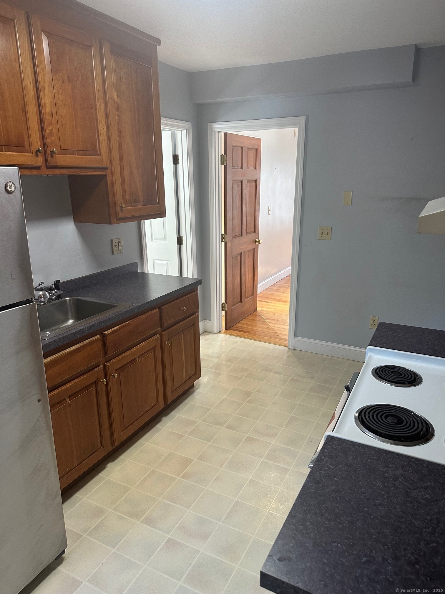 26 Maple Avenue 2A