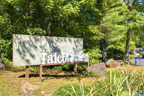 Photo of 5 Talcott Glen #B, Farmington, CT 06032 (MLS # 24206678)
