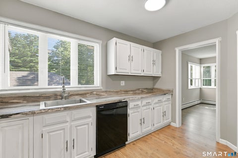 Tiny photo for 5 Talcott Glen #B, Farmington, CT 06032 (MLS # 24206678)