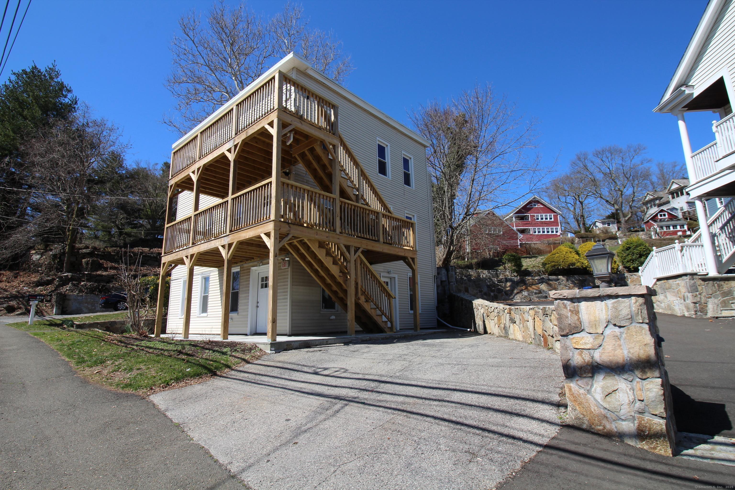 272 Valley Road 2
