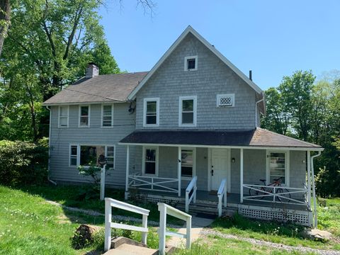 21 Lakeview Avenue Salisbury CT 06039