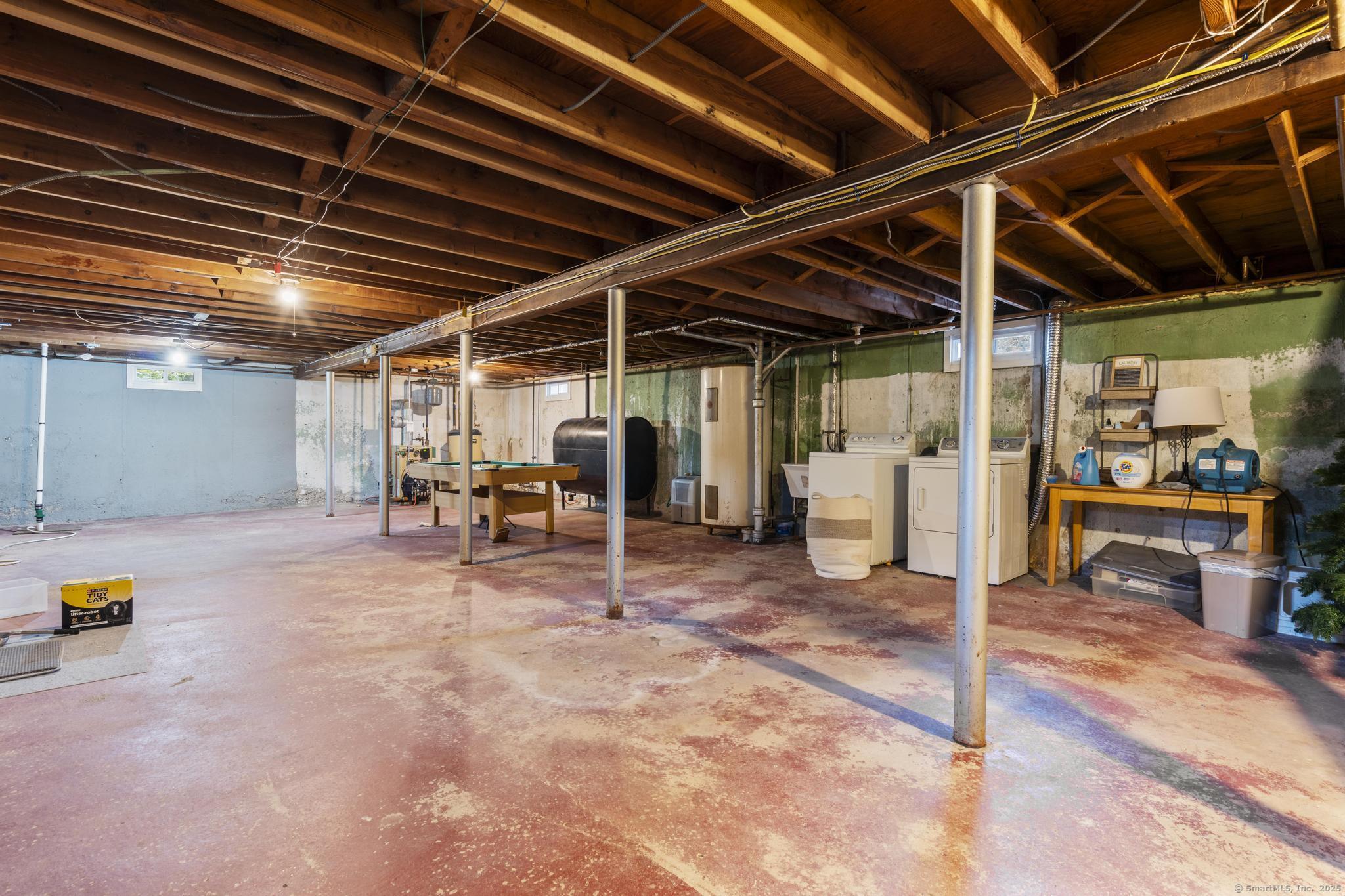 West Hartford, Connecticut 06119, United States, 2 Bedrooms Bedrooms, ,1 BathroomBathrooms,Residential,Pending,236863