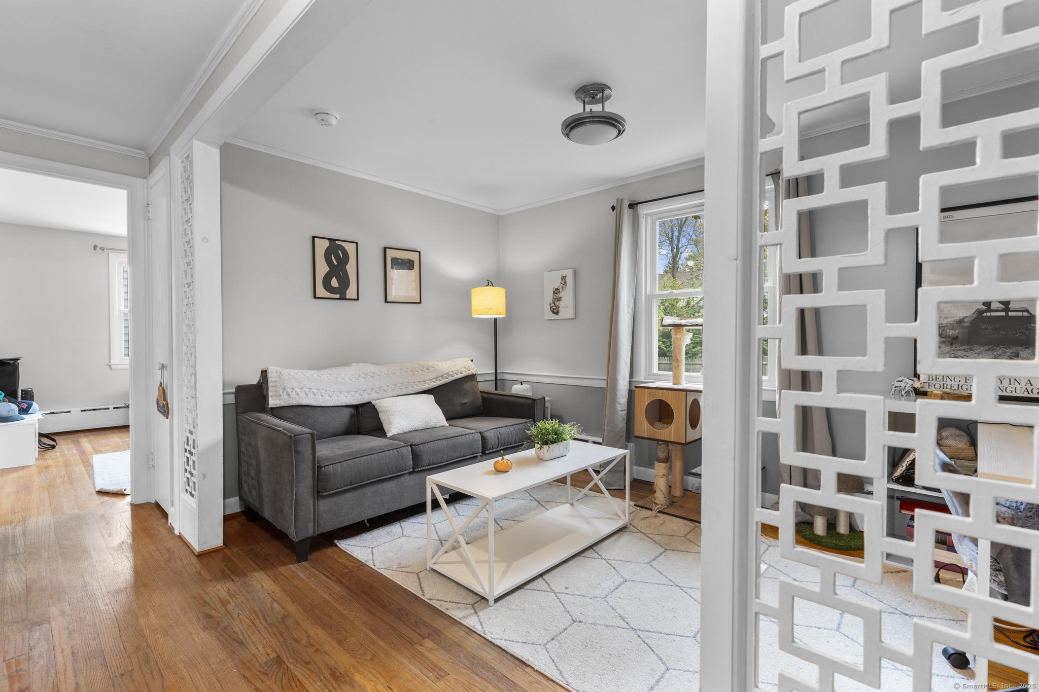 West Hartford, Connecticut 06119, United States, 2 Bedrooms Bedrooms, ,1 BathroomBathrooms,Residential,Pending,236863