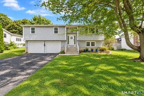 Photo of 200 Capstan Avenue, Groton, CT 06355 (MLS # 24210338)