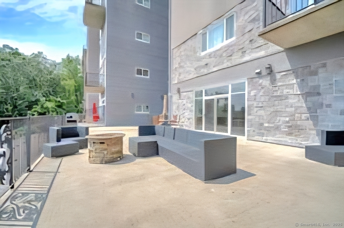 586 W Thames Street #APT 505, Norwich, Connecticut image 27