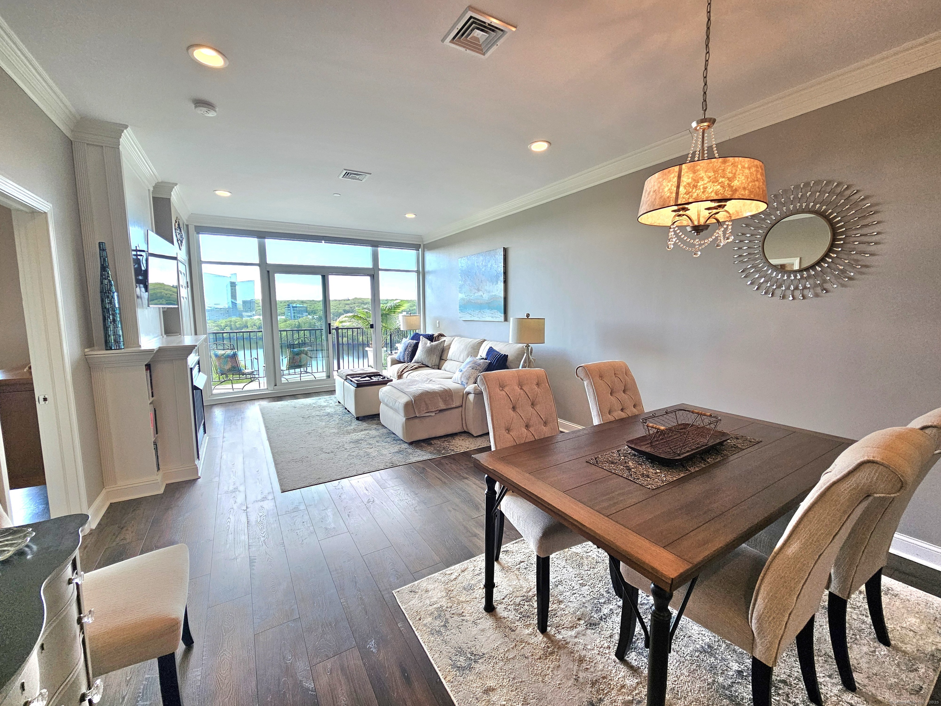 586 W Thames Street #APT 505, Norwich, Connecticut image 8