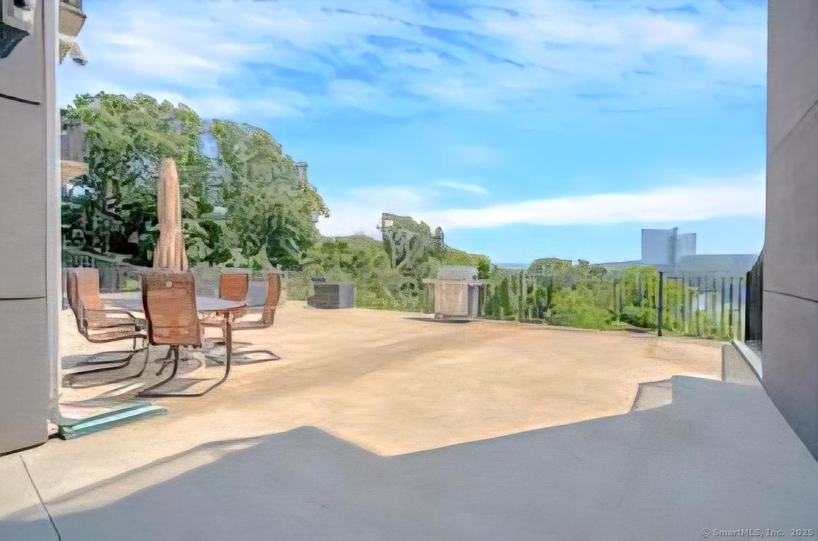 586 W Thames Street #APT 505, Norwich, Connecticut image 28
