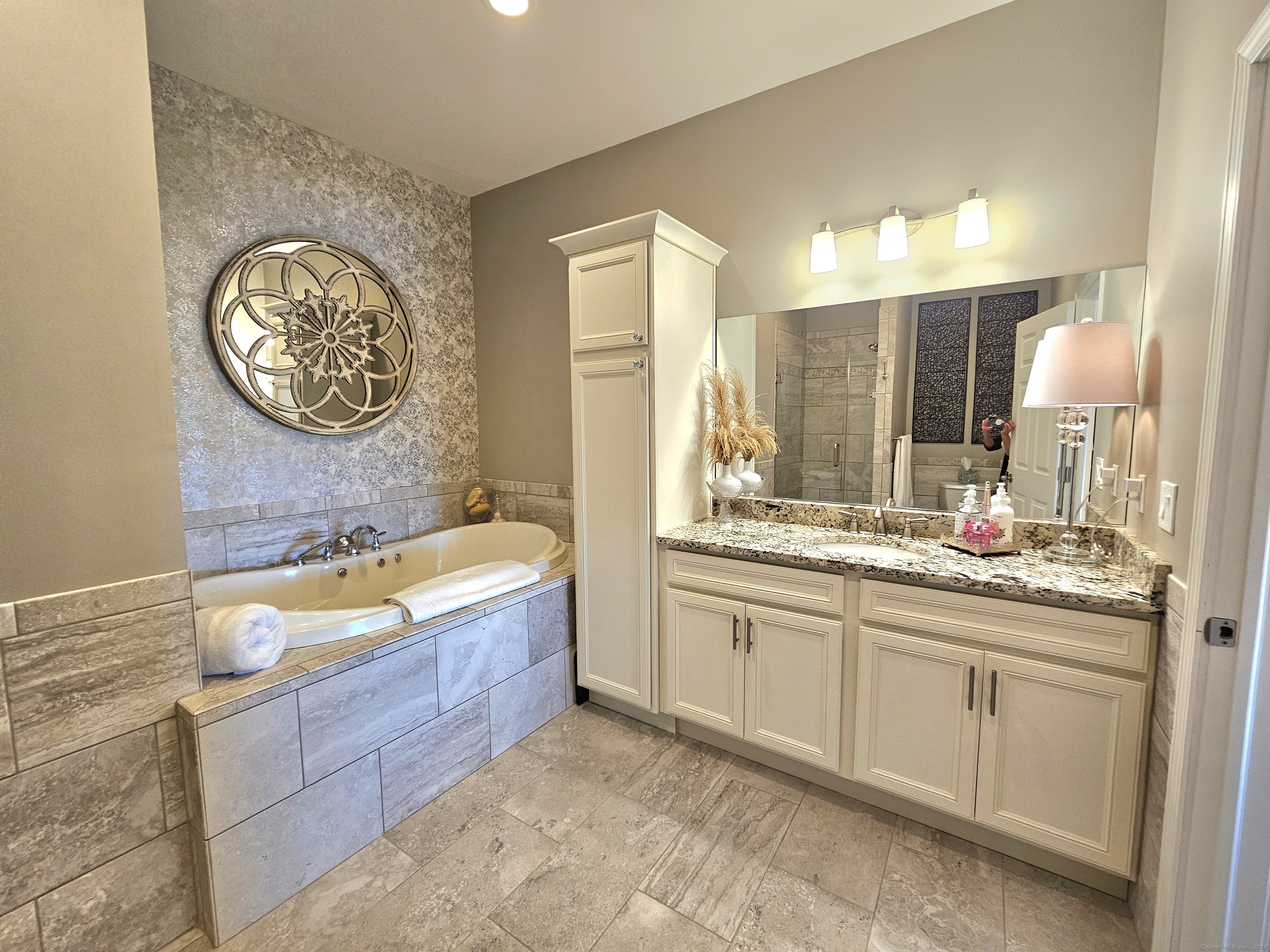 586 W Thames Street #APT 505, Norwich, Connecticut image 21