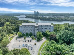 586 W Thames Street #APT 505, Norwich, Connecticut image 2