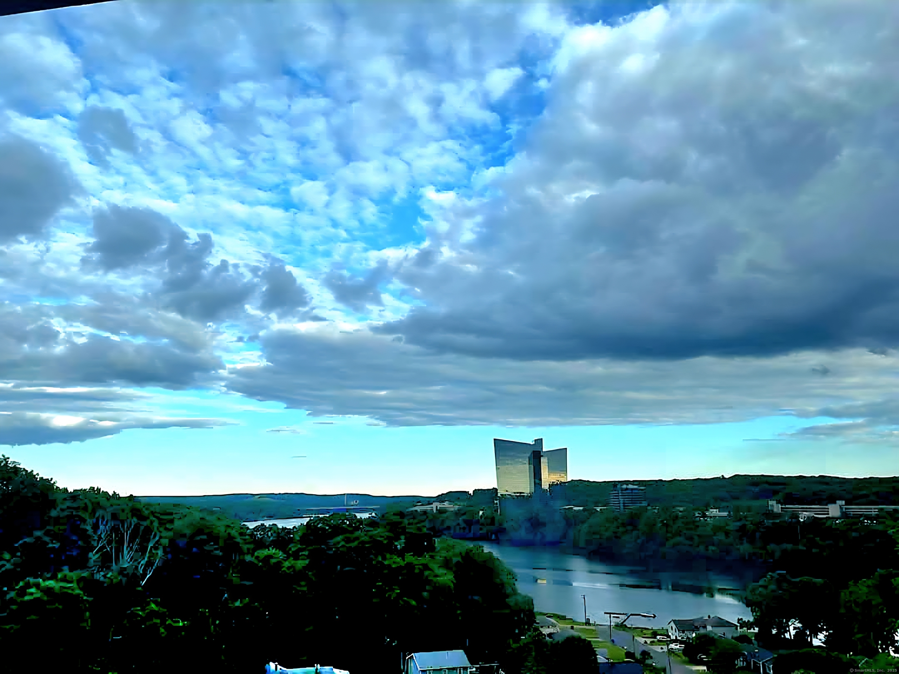 586 W Thames Street #APT 505, Norwich, Connecticut image 3