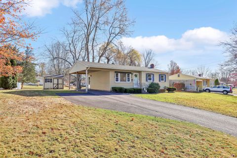 A home in Windsor Locks