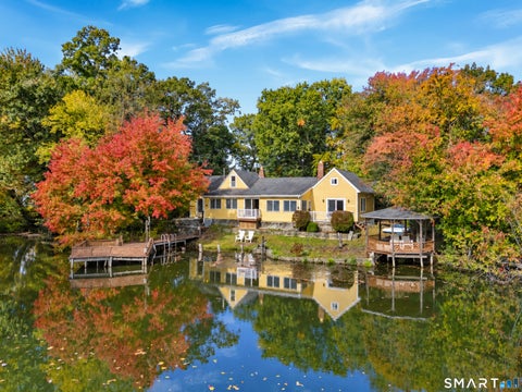 Photo of 211 Phipps Drive, West Haven, CT 06516 (MLS # 24214639)