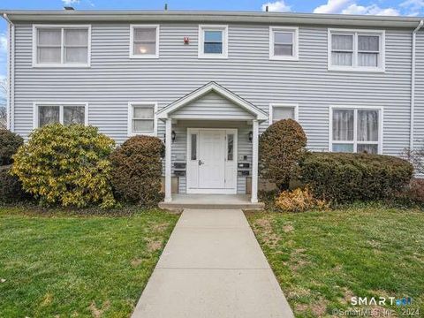 Tiny photo for 89 Carriage Path S #89, Milford, CT 06460 (MLS # 24162578)