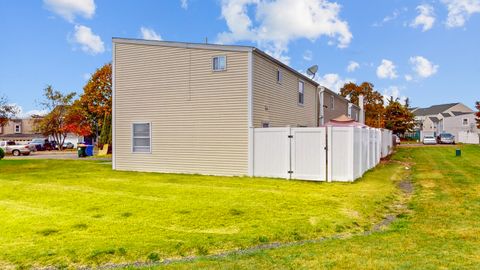 Tiny photo for 7 Inverness Square, Middletown, CT 06457 (MLS # 24132438)