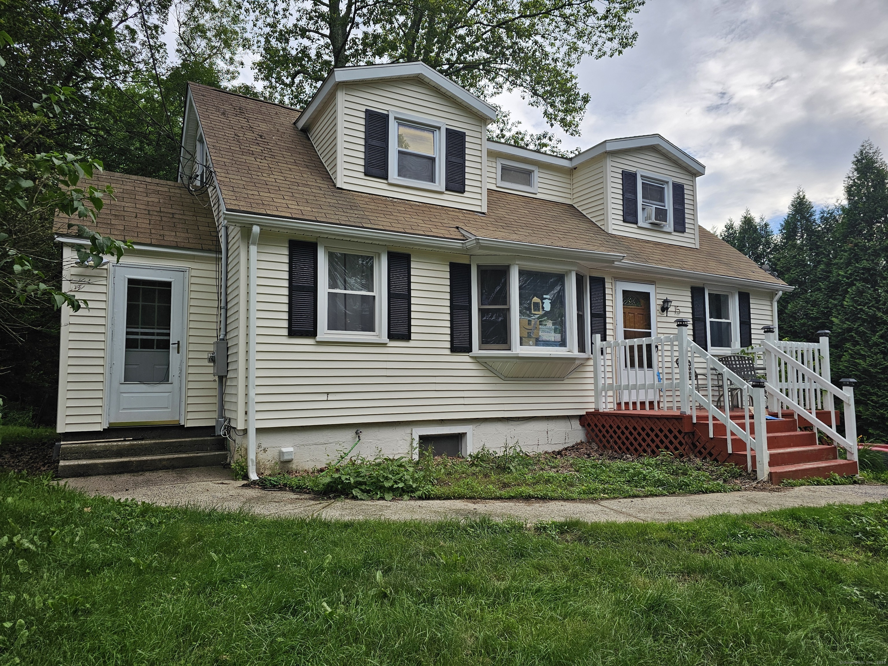 15 Clark Hill Road