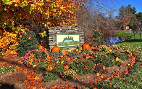 13 Shadow Wood Circle 13 Monroe CT 06468