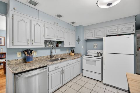 Tiny photo for 91 Highview Terrace, Middletown, CT 06457 (MLS # 24143903)