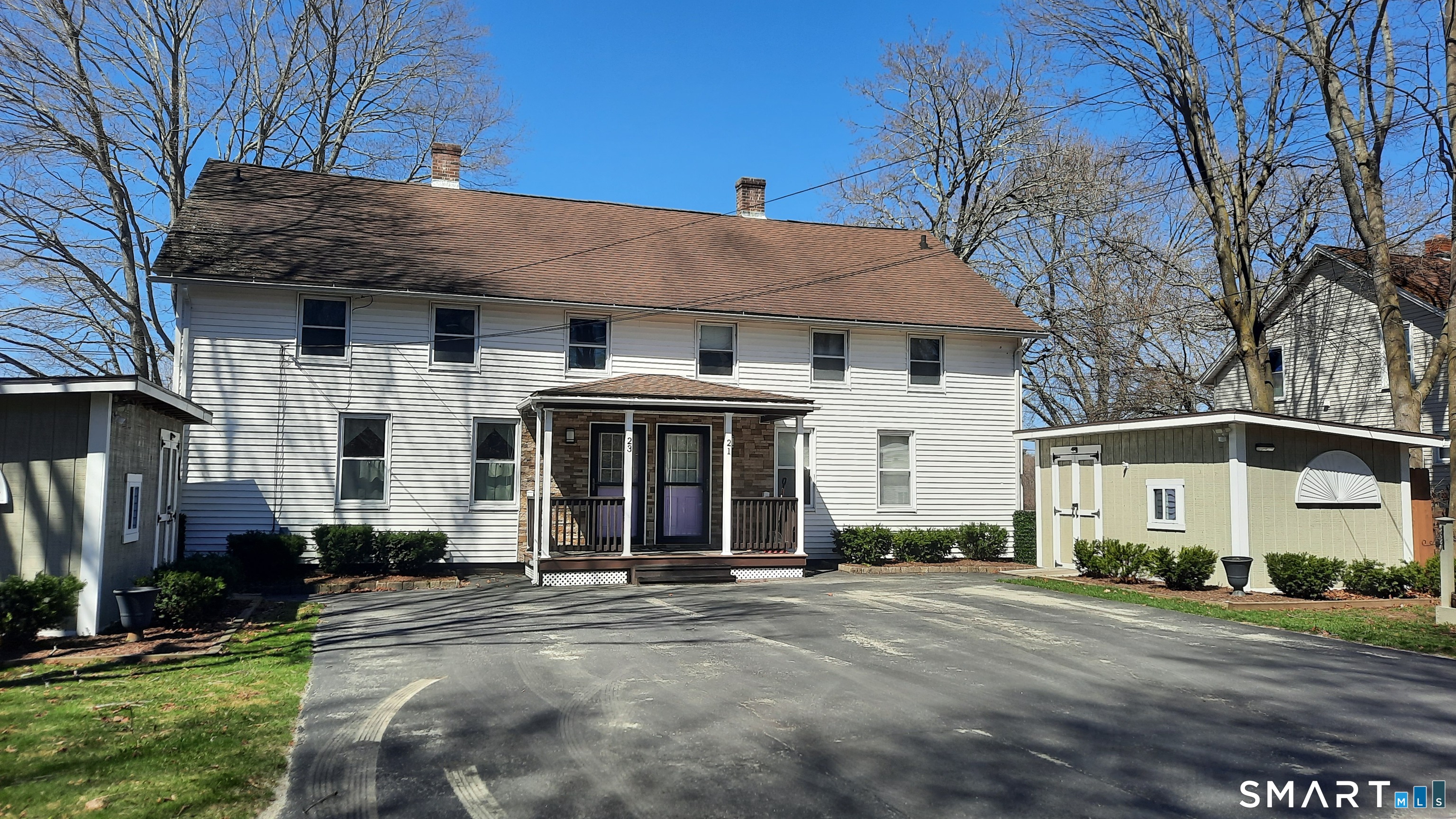 21-23 Community Avenue