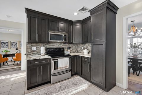 Tiny photo for 27 April Way, Bloomfield, CT 06002 (MLS # 24152101)