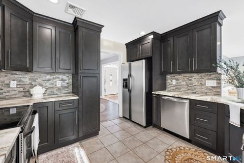 Tiny photo for 27 April Way, Bloomfield, CT 06002 (MLS # 24152101)