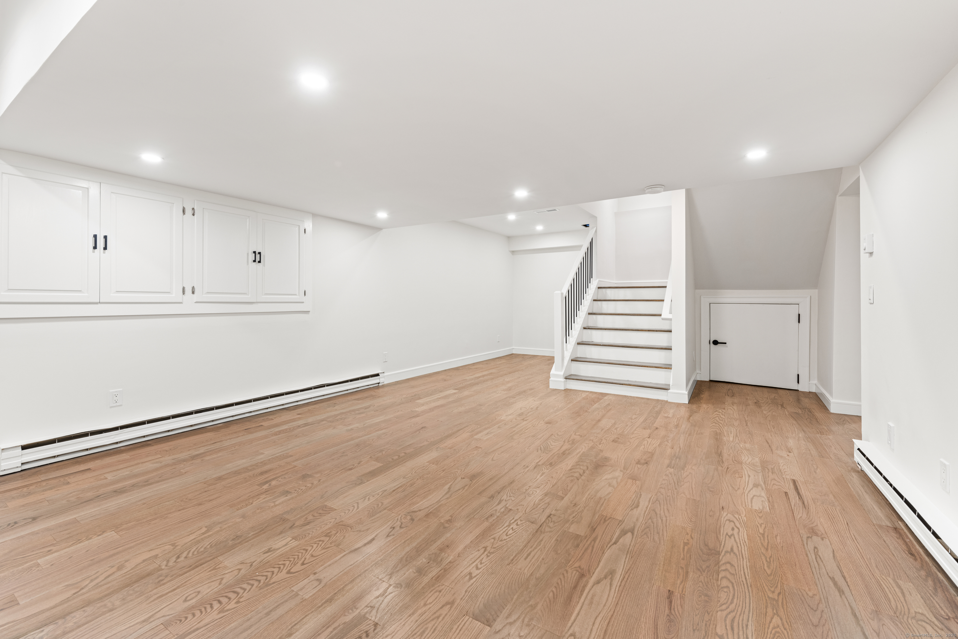 16 Hedge Brook Lane, Stamford, Connecticut image 29