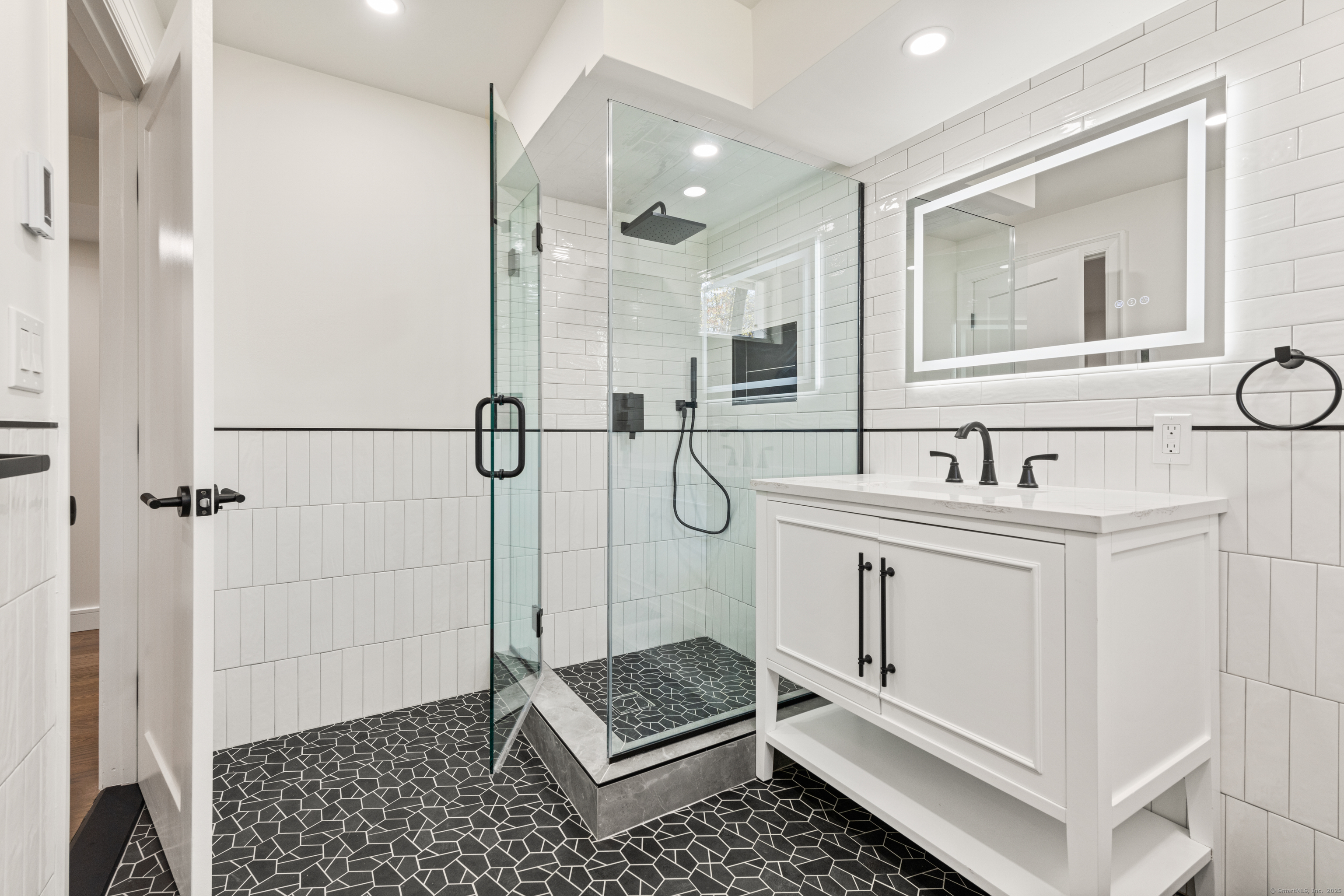 16 Hedge Brook Lane, Stamford, Connecticut image 31