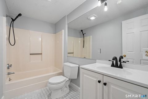 Tiny photo for 702 Quinnipiac Avenue #APT A, New Haven, CT 06513 (MLS # 24157559)