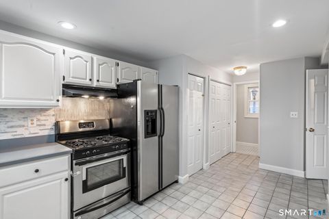 Tiny photo for 702 Quinnipiac Avenue #APT A, New Haven, CT 06513 (MLS # 24157559)