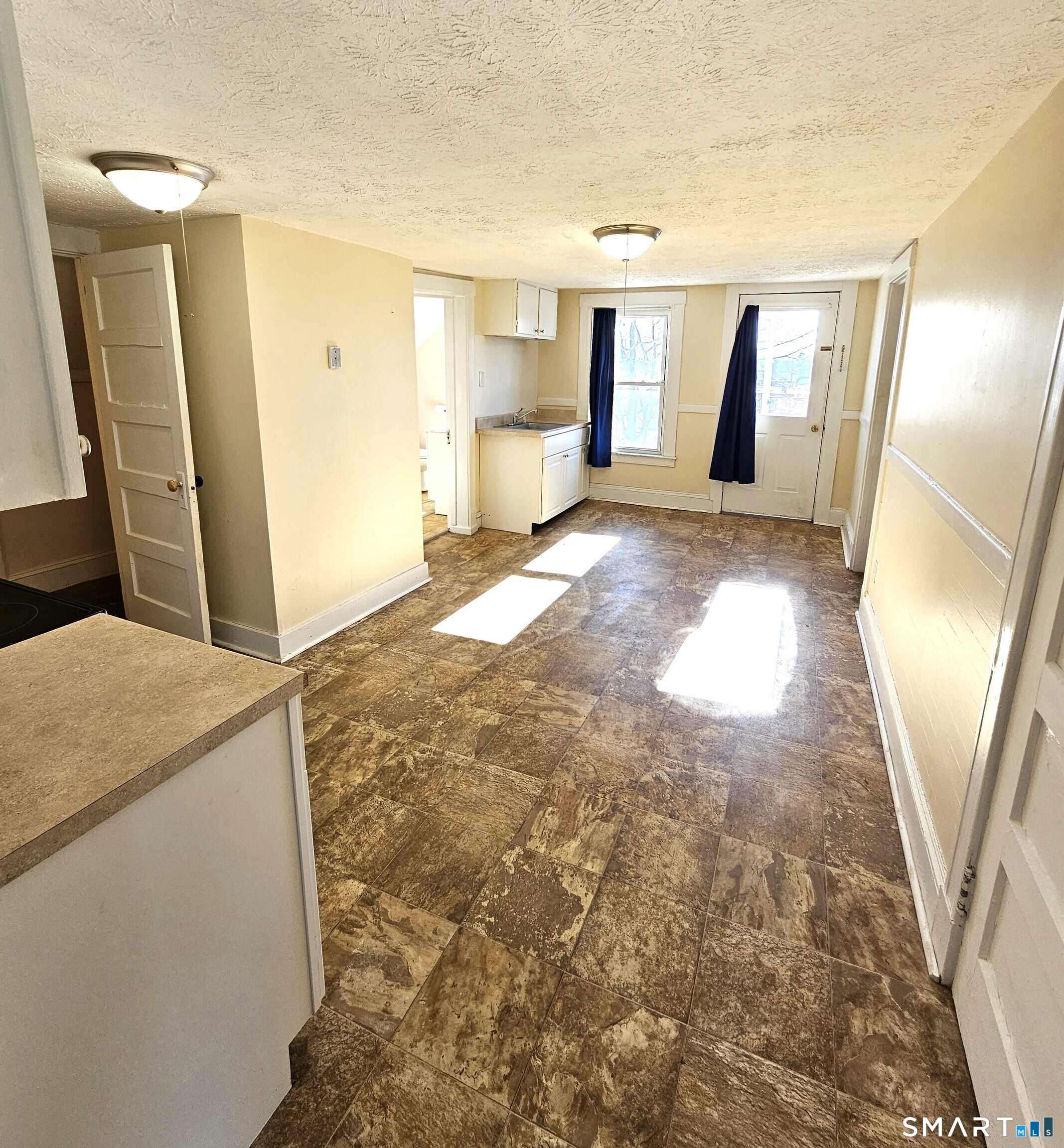 37 Bloomfield Avenue 4