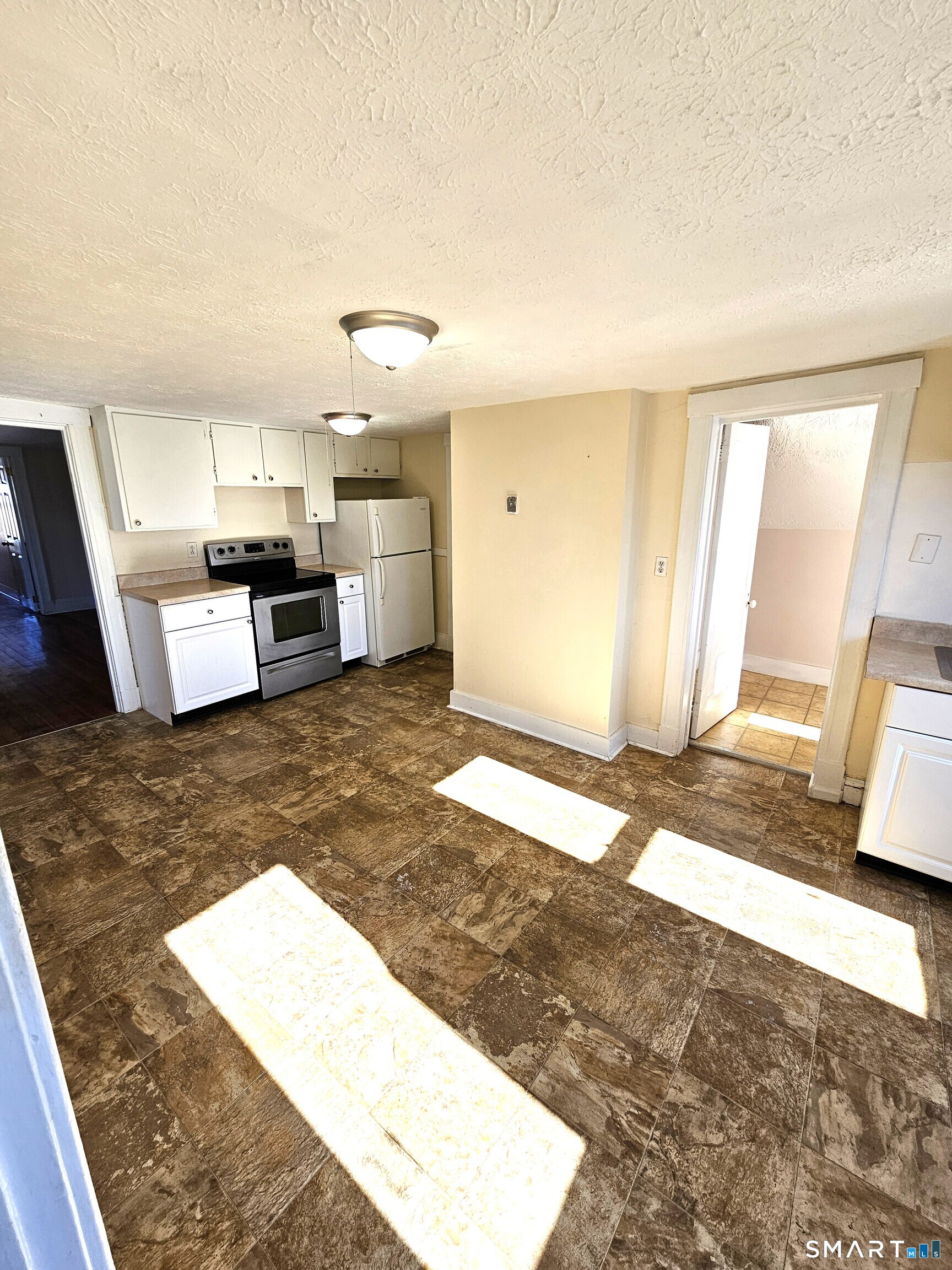 37 Bloomfield Avenue 4