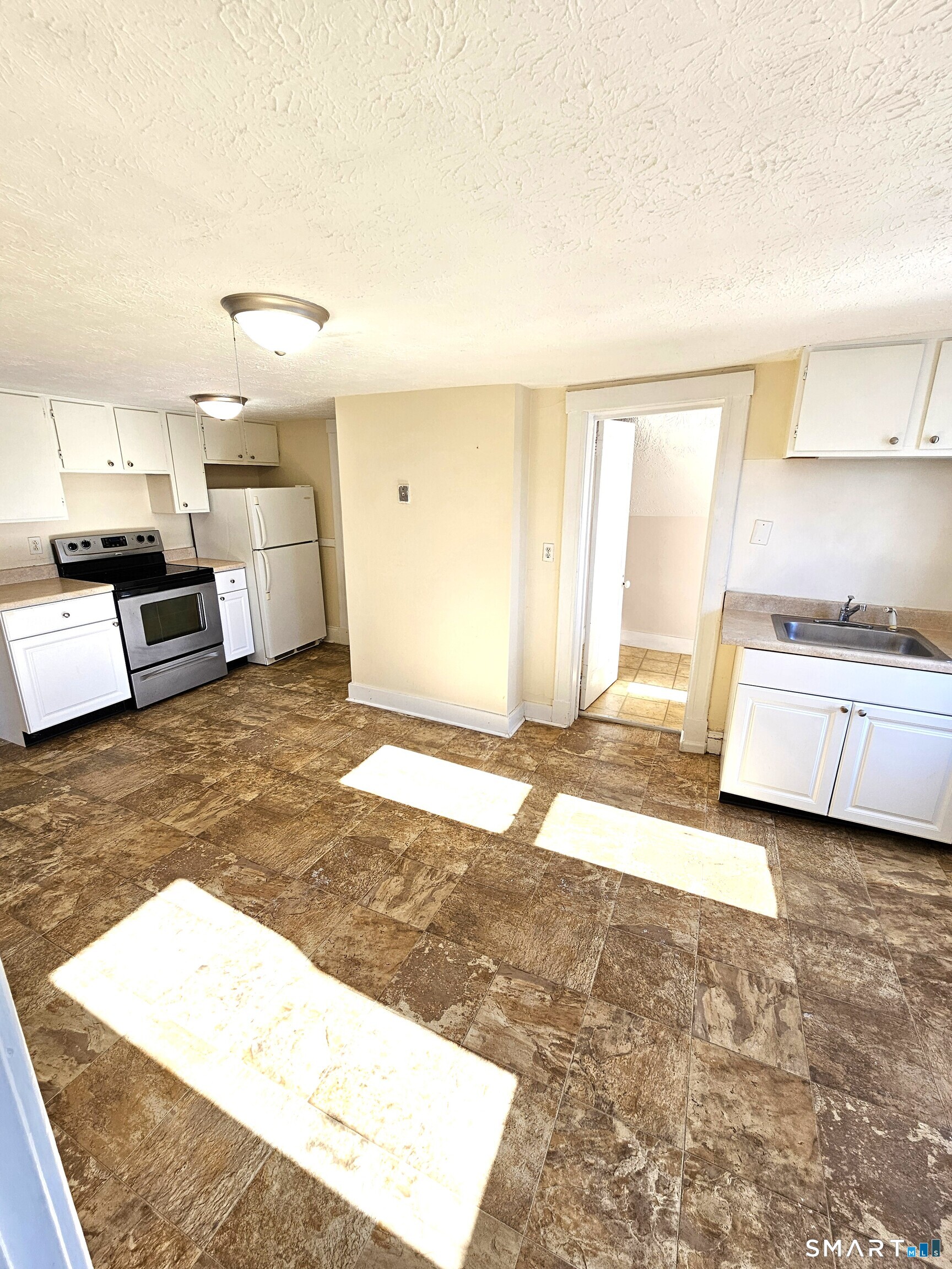 37 Bloomfield Avenue 4