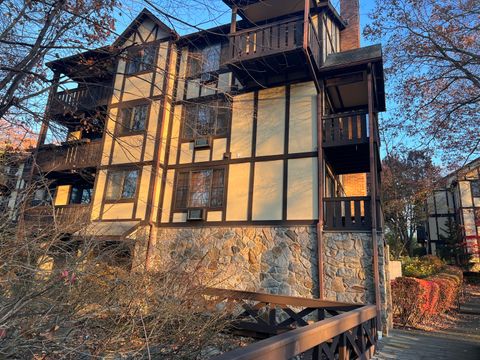 Tiny photo for 50 Aiken Street #APT 382, Norwalk, CT 06851 (MLS # 24141231)