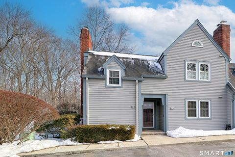 Condo For Sale - 16 Paisley Lane #16<br/> Fairfield, CT 06825