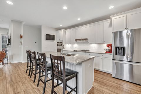 Tiny photo for 930 Tillinghast Drive #930, Oxford, CT 06478 (MLS # 24137749)