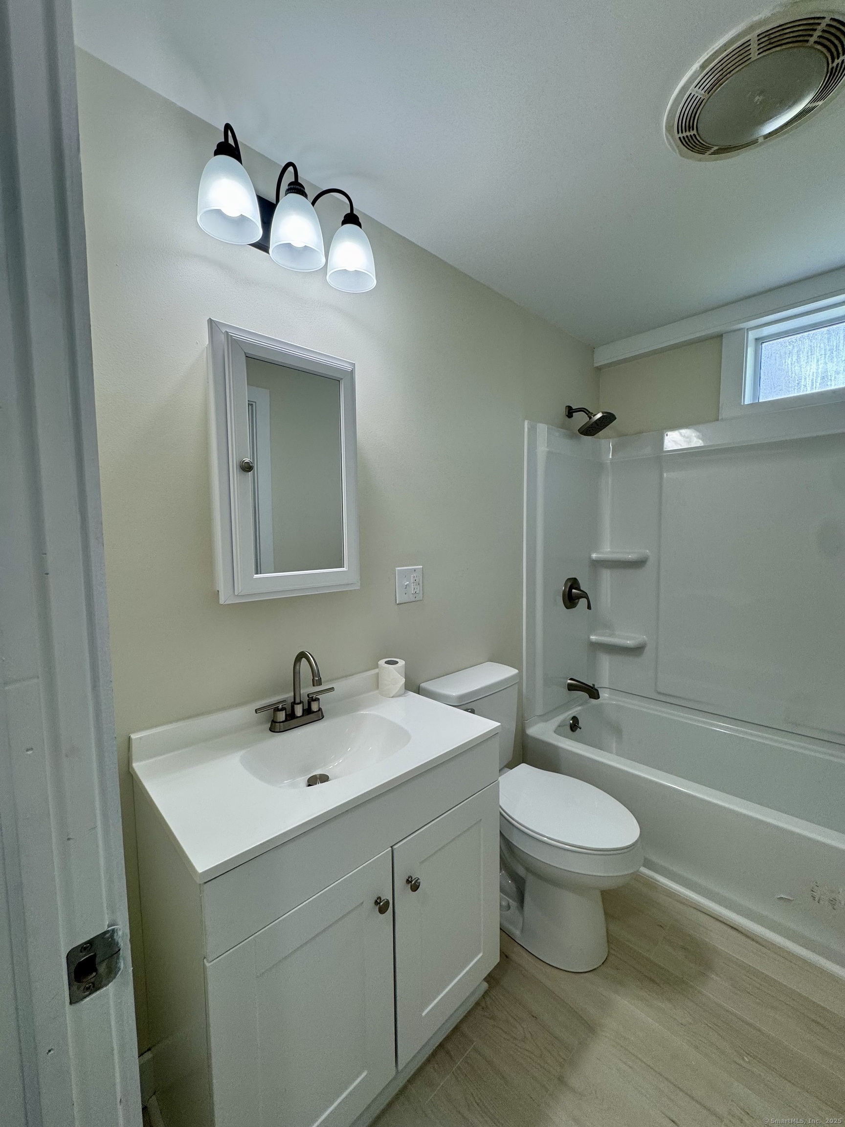 15 S Pine Street, Plainfield, Connecticut image 8