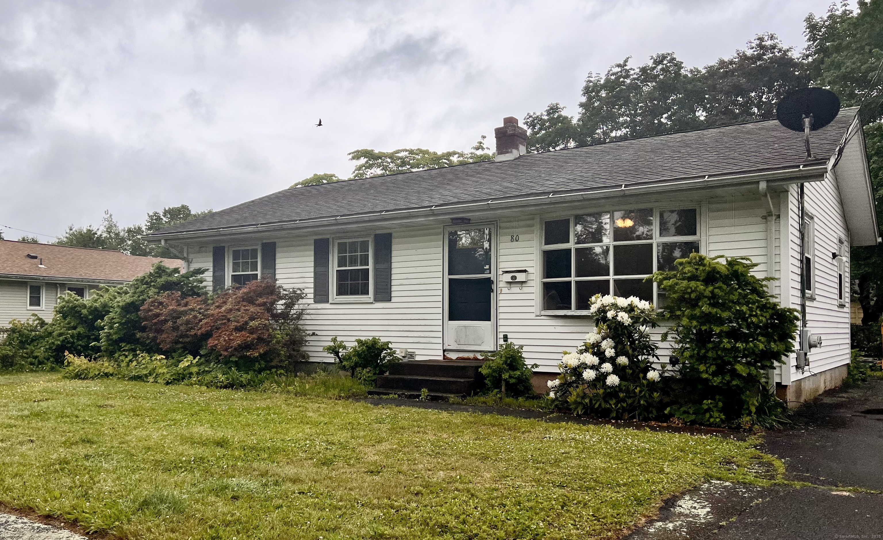 80 Village Circle, Hamden, Connecticut image 2