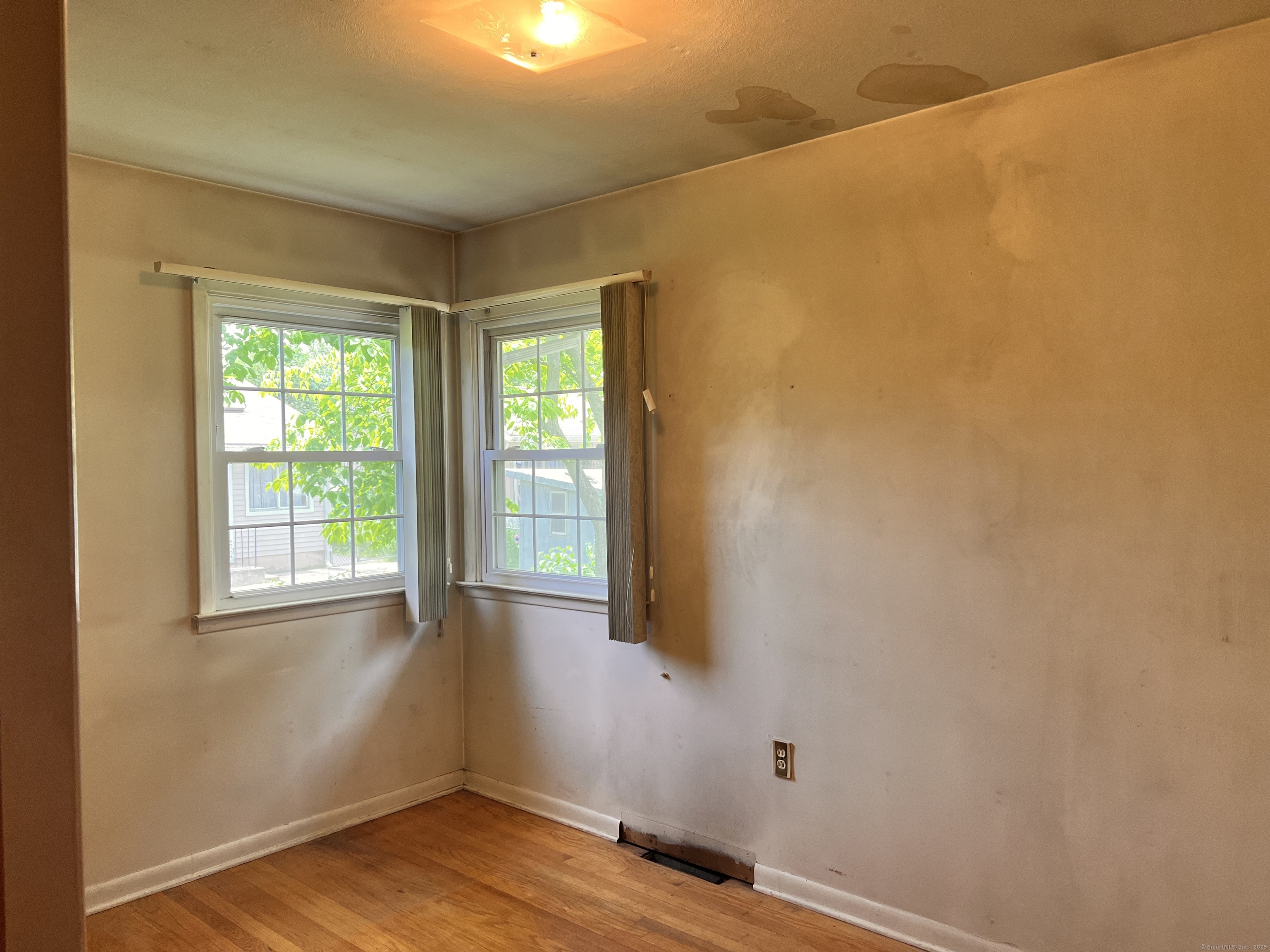 80 Village Circle, Hamden, Connecticut image 9