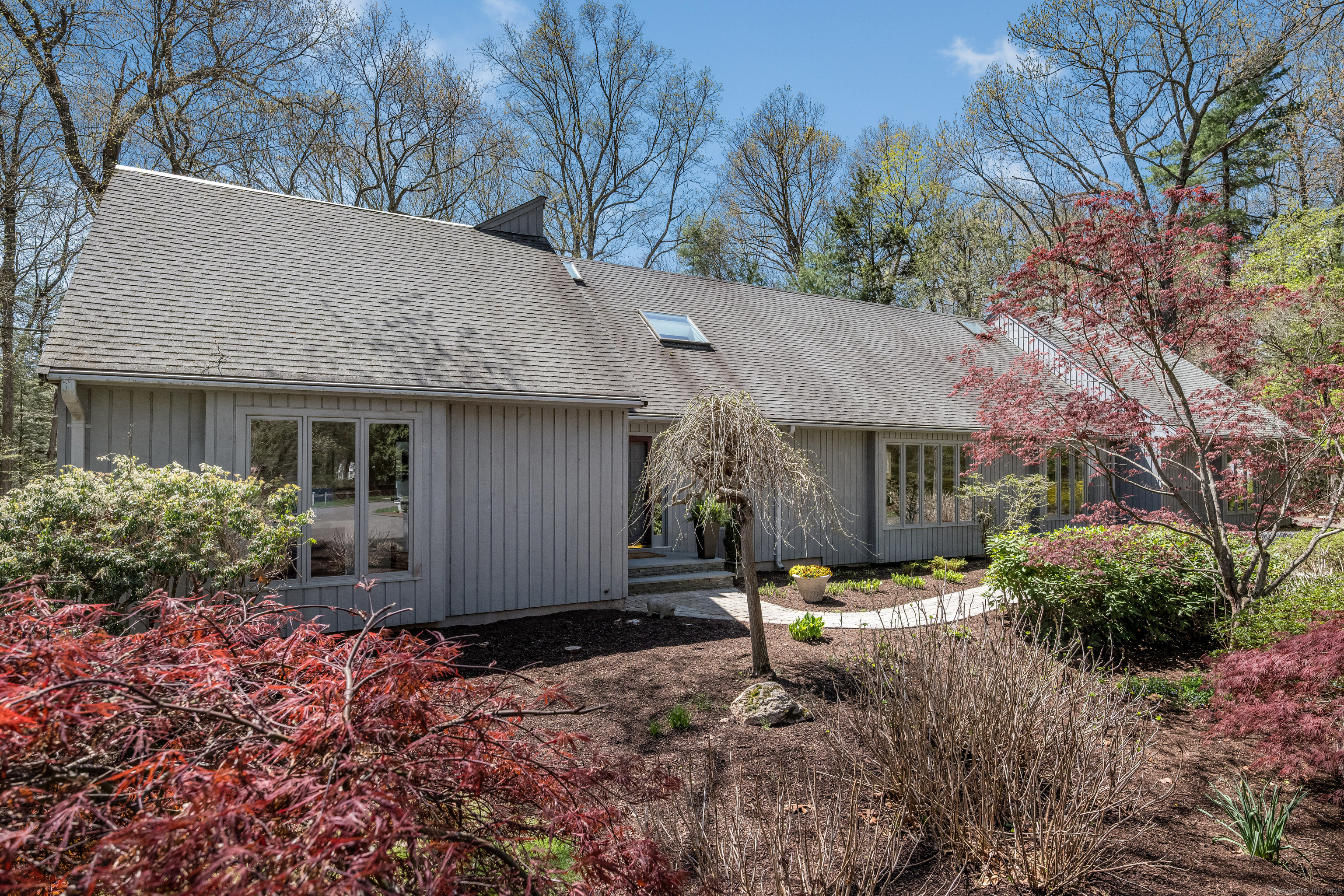 17 Ardsley Way, Avon, Connecticut image 1