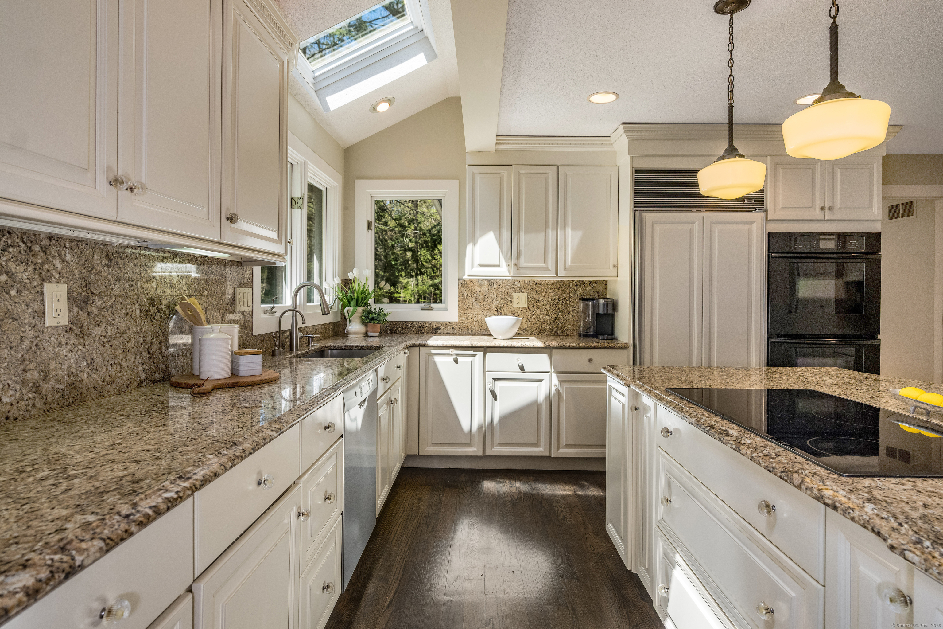 17 Ardsley Way, Avon, Connecticut image 4