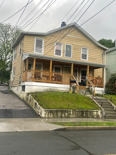 32 Spring Street Danbury CT 06810