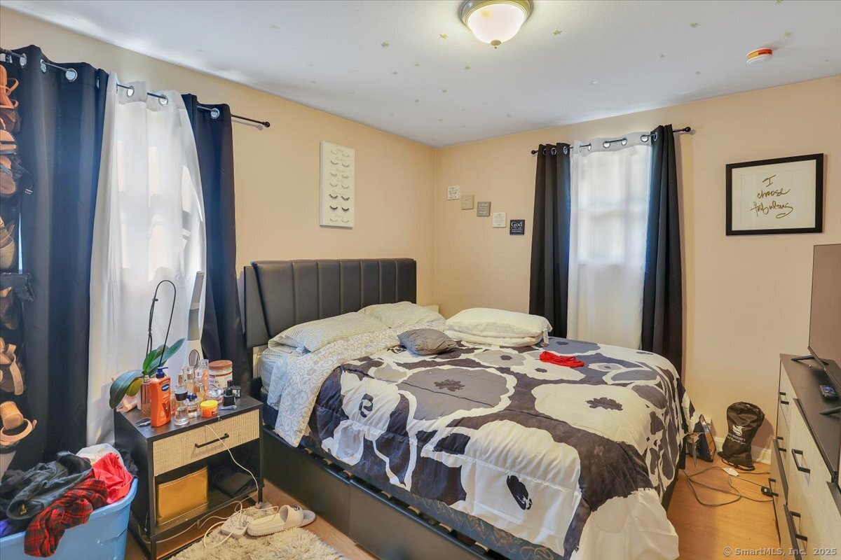 Montville, Connecticut 06370, United States, 13 Bedrooms Bedrooms, ,7 BathroomsBathrooms,Residential,Active,162784