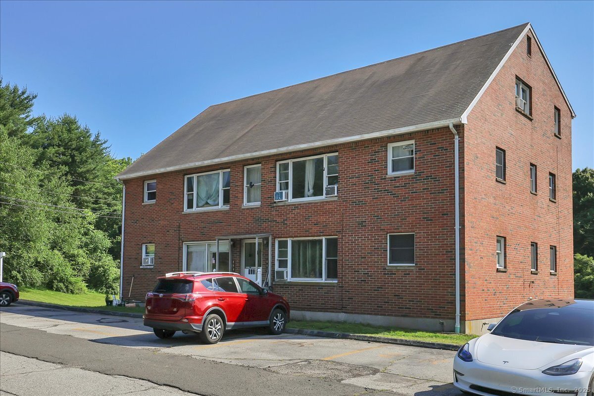 Montville, Connecticut 06370, United States, 13 Bedrooms Bedrooms, ,7 BathroomsBathrooms,Residential,Active,162784