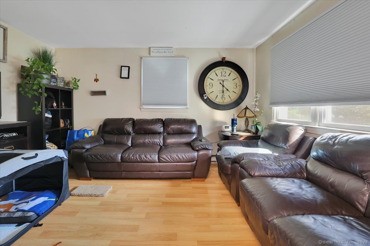 Montville, Connecticut 06370, United States, 13 Bedrooms Bedrooms, ,7 BathroomsBathrooms,Residential,Active,162784