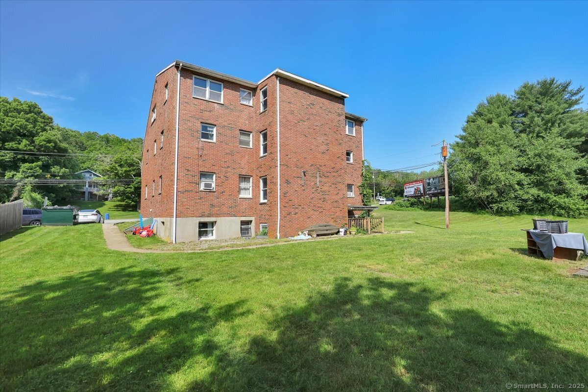 1580 Hartford New London Turnpike