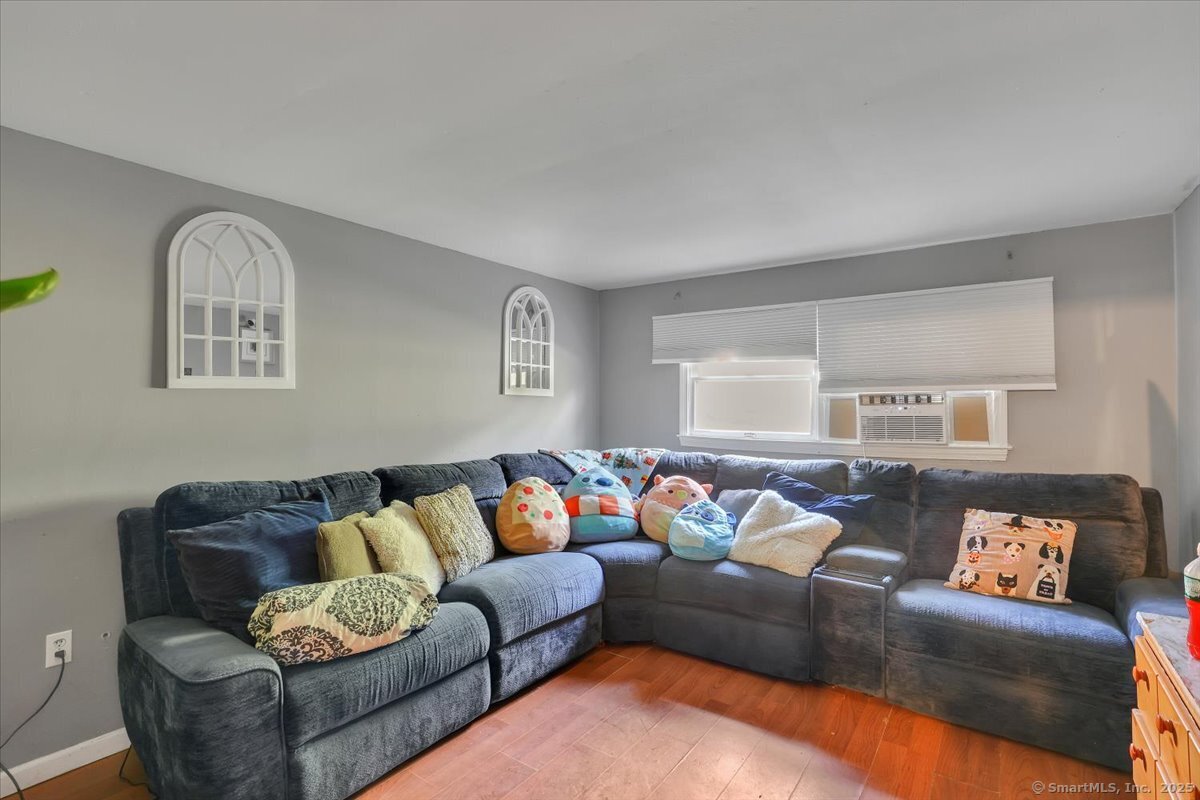 Montville, Connecticut 06370, United States, 13 Bedrooms Bedrooms, ,7 BathroomsBathrooms,Residential,Active,162784