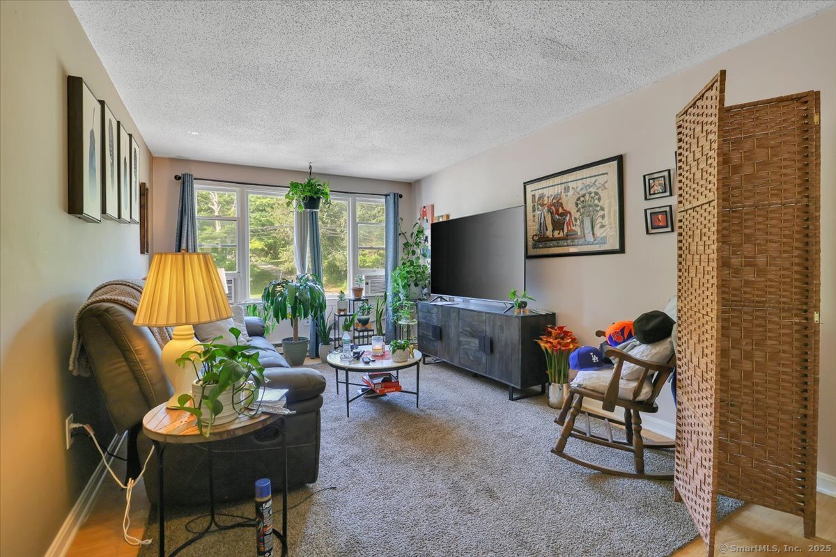 Montville, Connecticut 06370, United States, 13 Bedrooms Bedrooms, ,7 BathroomsBathrooms,Residential,Active,162784