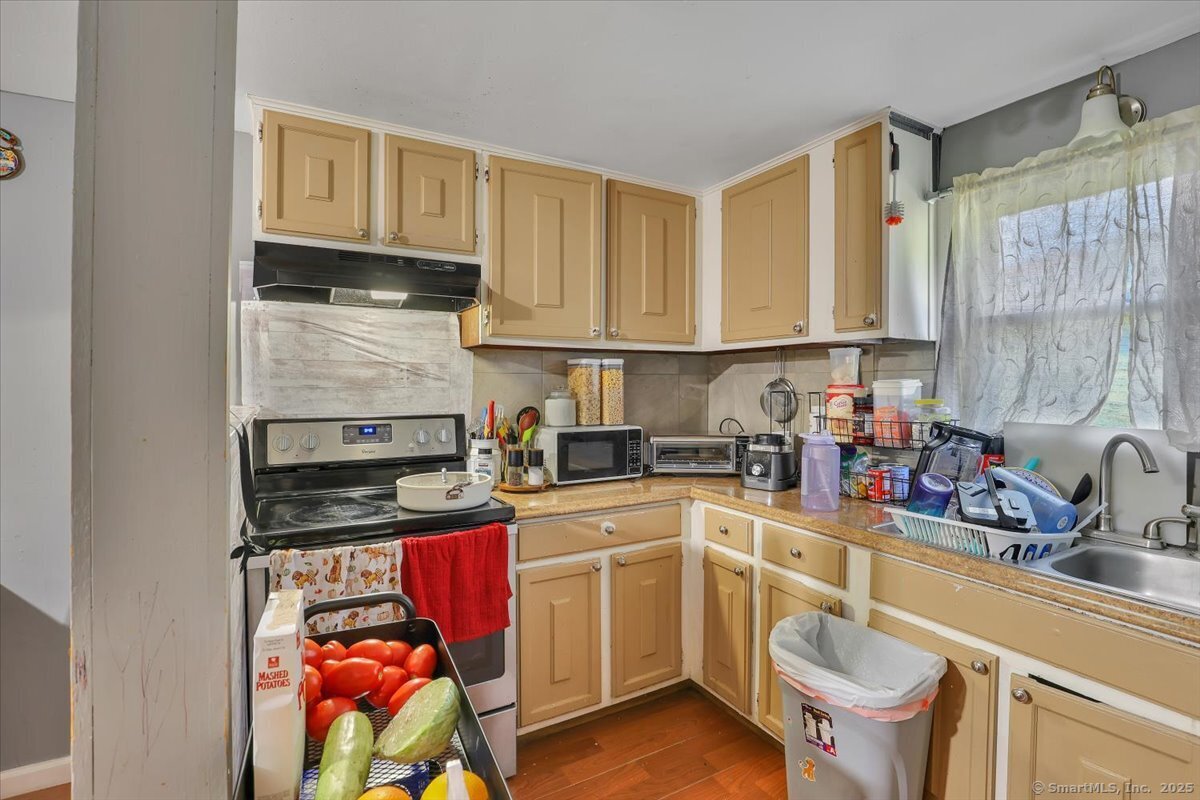 Montville, Connecticut 06370, United States, 13 Bedrooms Bedrooms, ,7 BathroomsBathrooms,Residential,Active,162784