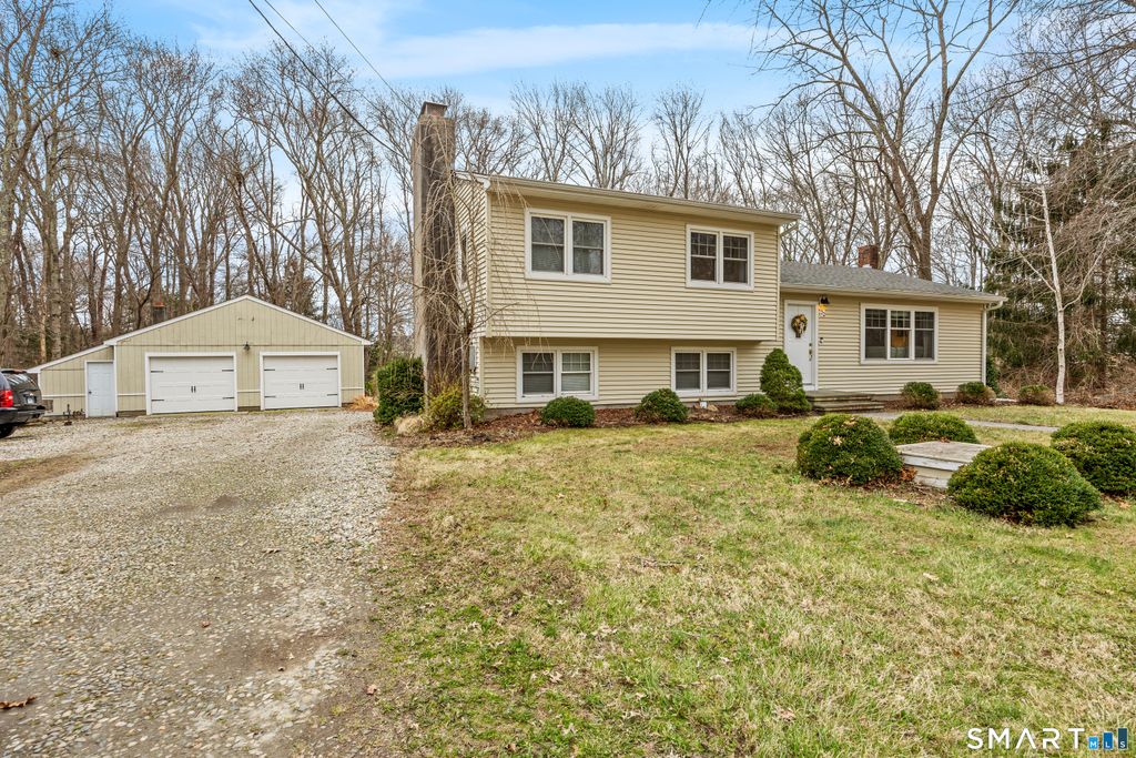 Photo of 22 Beach Park Road, Clinton, CT 06413 (MLS # 24164060)