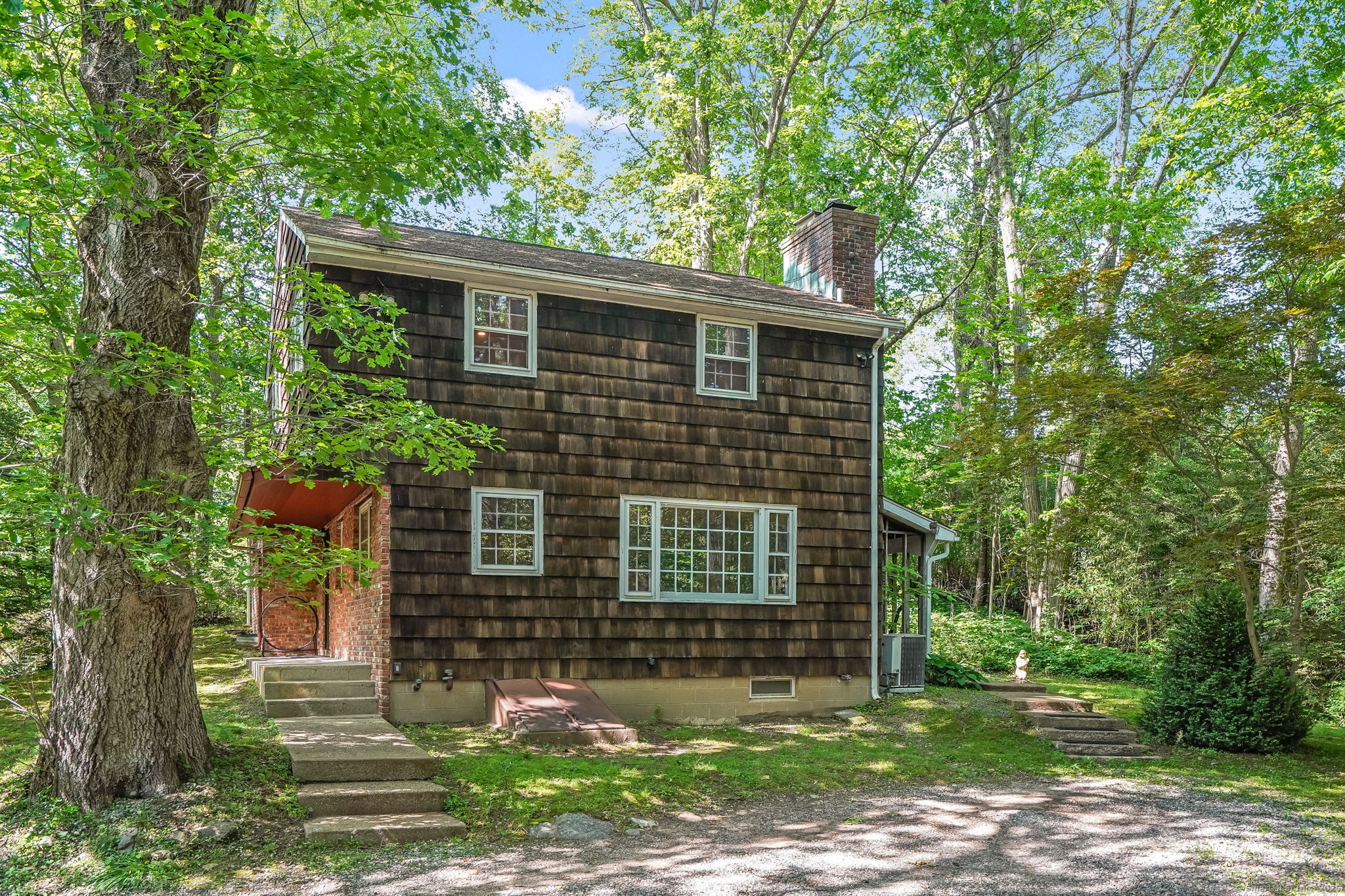 112 Nashville Road